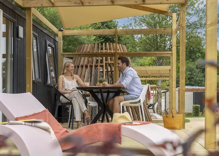 Jardenne 6p 3bdrms مكان تخييم *